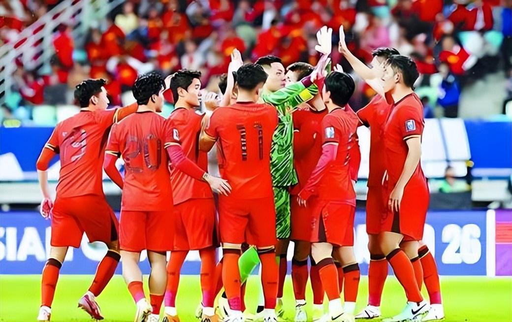 不愧是跟鲁能传出过绯闻的球员！本赛