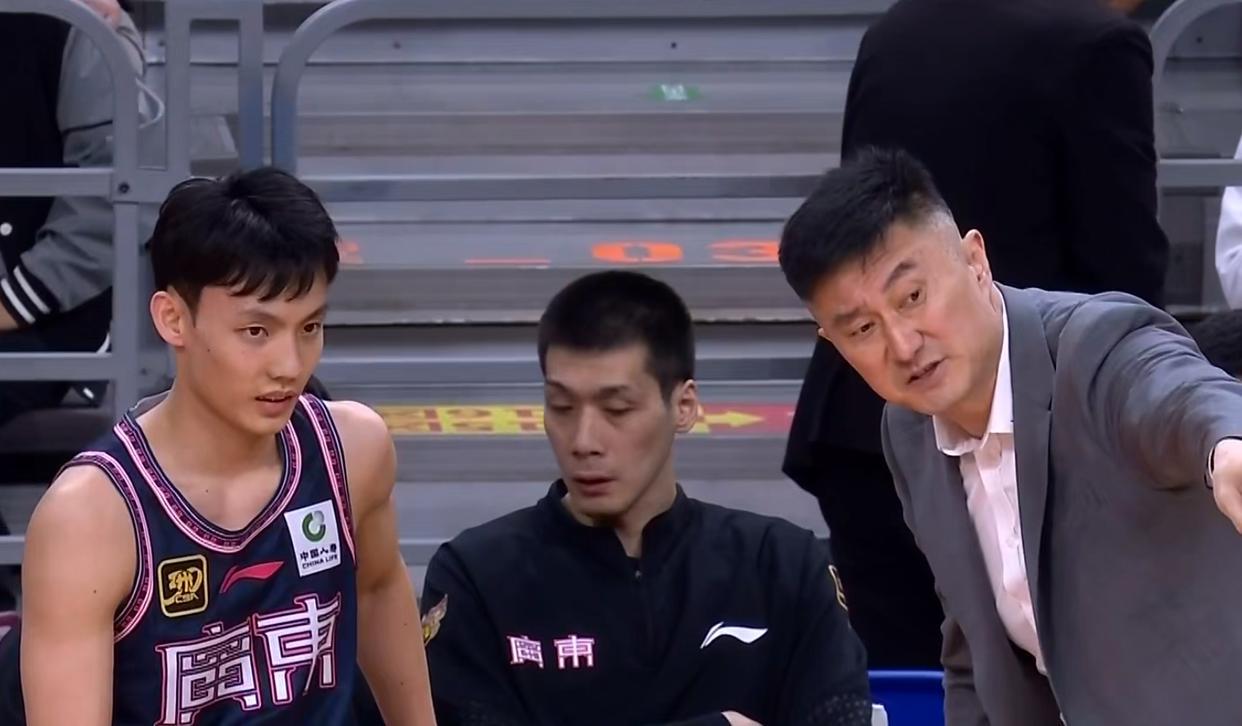 针对广东队CBA“新规”坑惨朱芳雨，狂逼锋放弃两大男篮主力