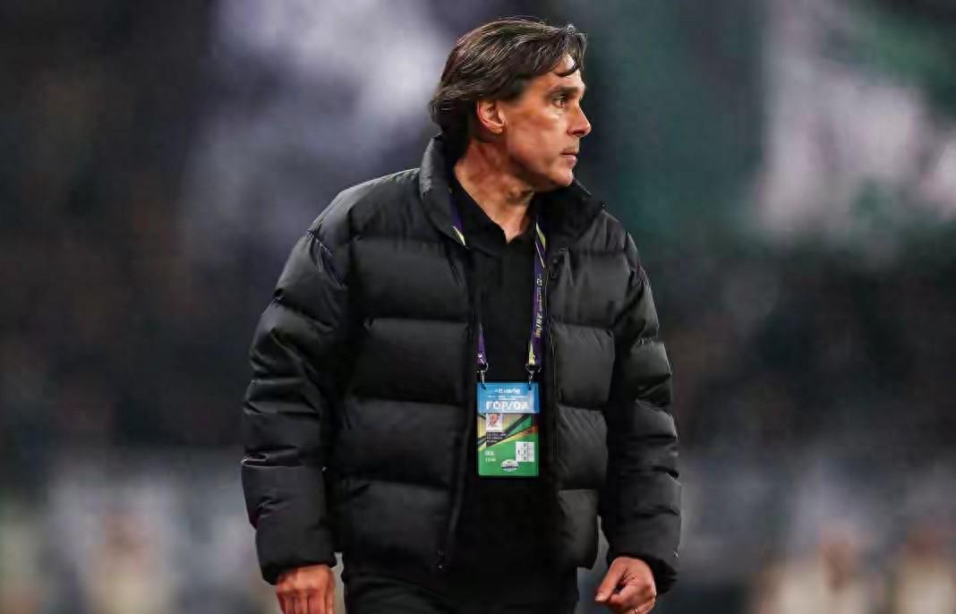 太离谱！最佳教练竟不给中超冠军，海港球迷不满：就因说了点实话