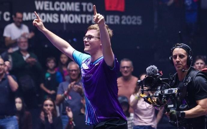 A勒布伦挽救6个赛点32逆转战胜张本智和,晋级蒙彼利埃八强