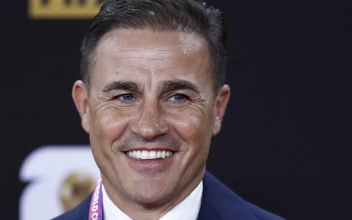 普约尔回忆西班牙黄金一代时不提皇马球员，卡纳瓦罗善意提醒