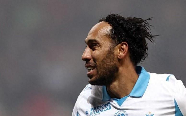 36岁奥巴梅扬5分钟闪电双响，马赛逆转纽卡斯尔！