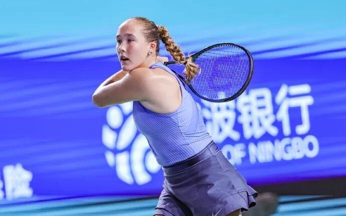 惊天冷门!宁波站次轮:朱琳2比1逆转头号种子安德烈耶娃生涯首进500赛8强