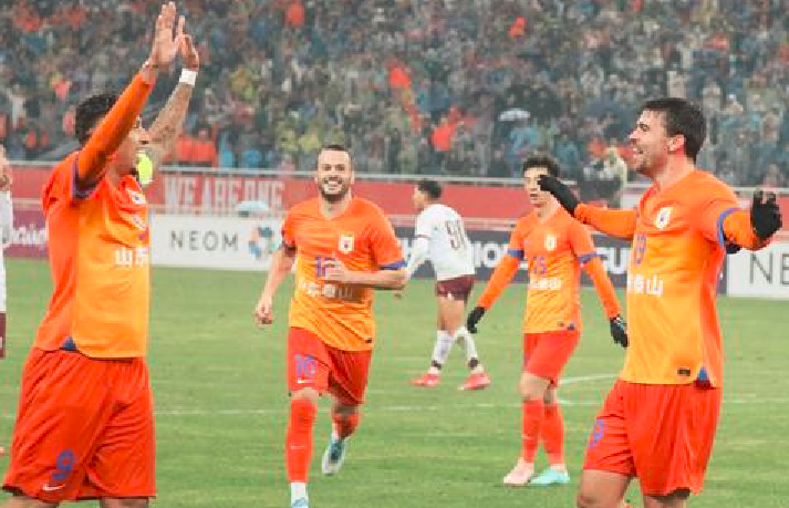 正式官宣！山东泰山续约超级射手，上赛