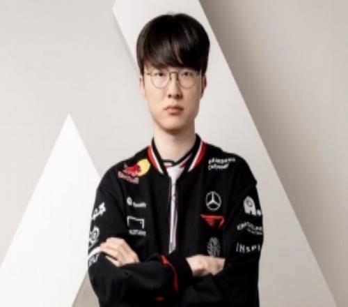 EWC官方：十次征战世界赛十次杀进半决赛Faker的统治还在延续！