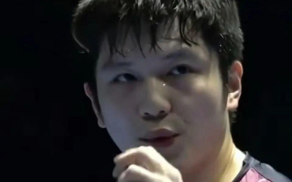 看到樊振东的眼神就知道稳了！