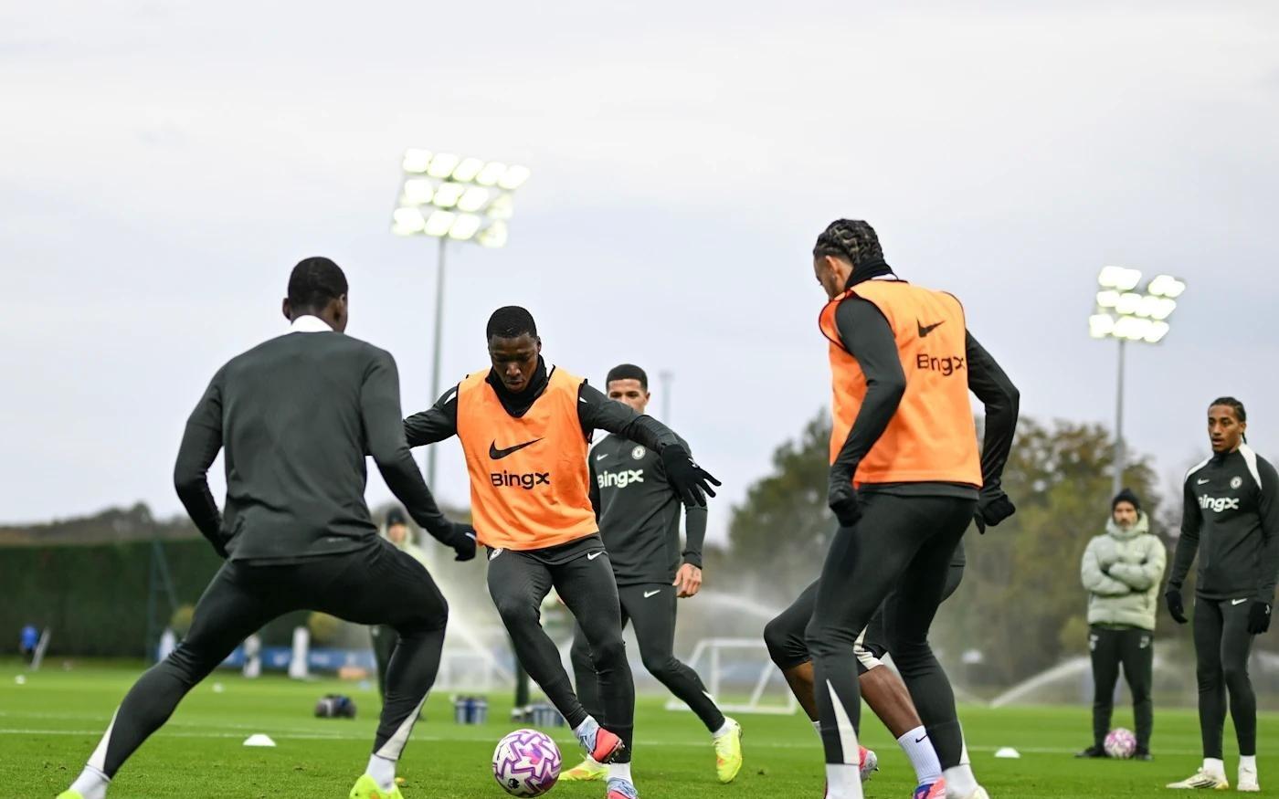 凯塞多：远离家乡来英国踢球很艰难爸