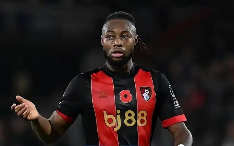 6400万镑！曼城压哨签下英超当红爆点，瓜帅的争冠最后拼图