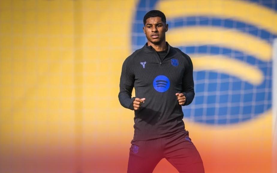 巴萨官方：拉什福德已从流感中康复，并