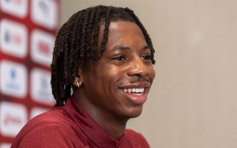 瑞士国脚曼赞比：扎卡是一名非常棒的