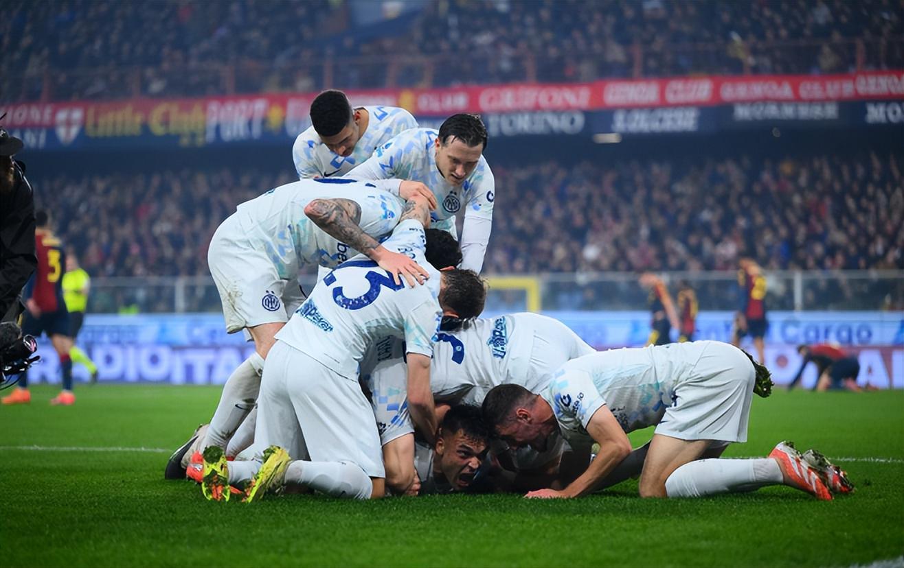 21！劳塔罗传射，比肩姆巴佩哈兰德，国米反超2大对手，登顶意甲