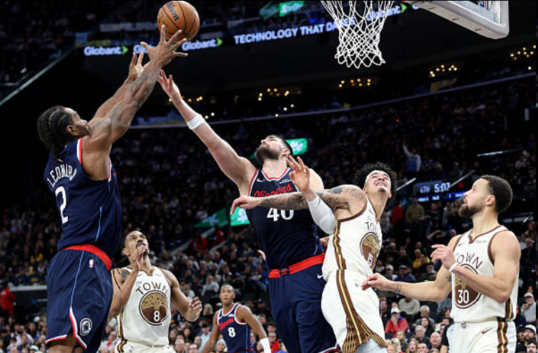 快船近8战7胜！勇士本场18次抢断仍输首节和第三节合计仅32分