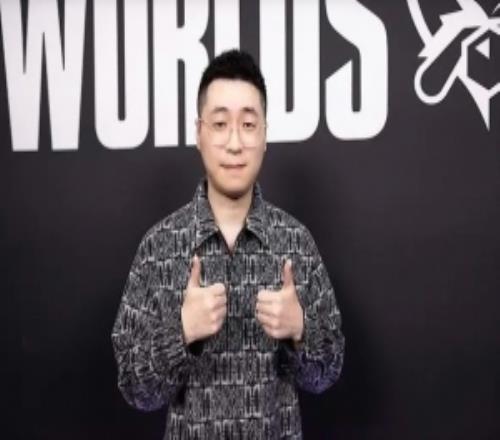 王多多：解说只是载体，真正要实现的是借助载体传递自己的思想