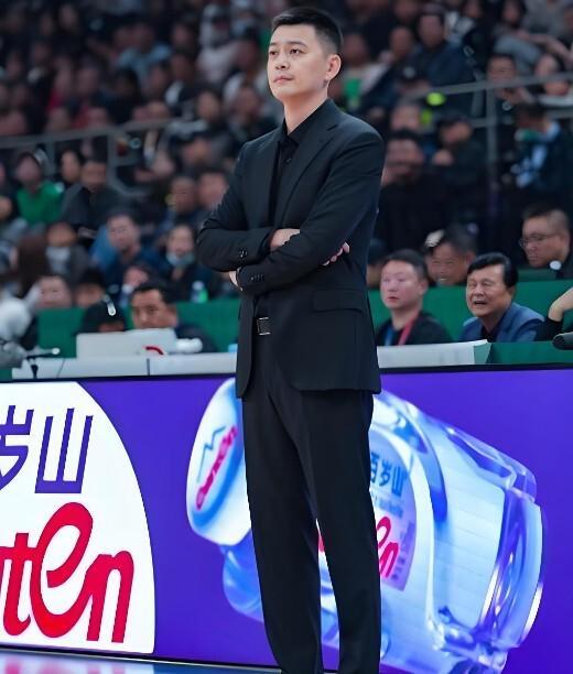 未来可期！辽篮内线新星入选U17集训杨鸣又有中锋可用