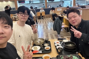 吃了波大的经纪公司Shadowcorp分享与ShineKim教练的合照