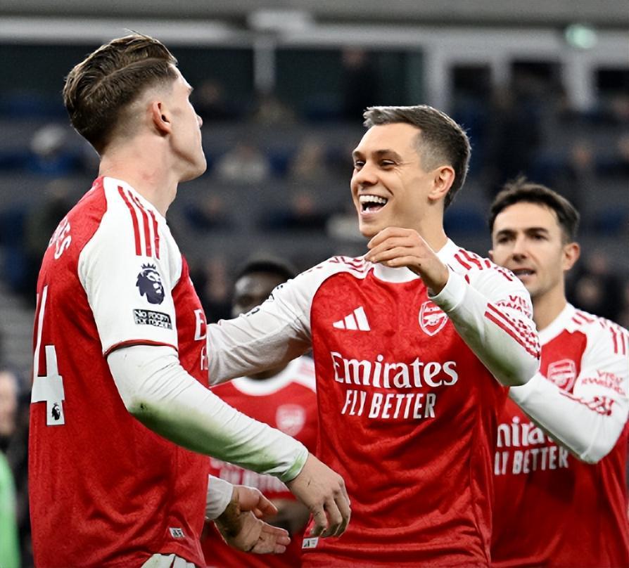 10！哲凯赖什一击制胜，阿森纳全身而退，反超曼城重夺英超榜首