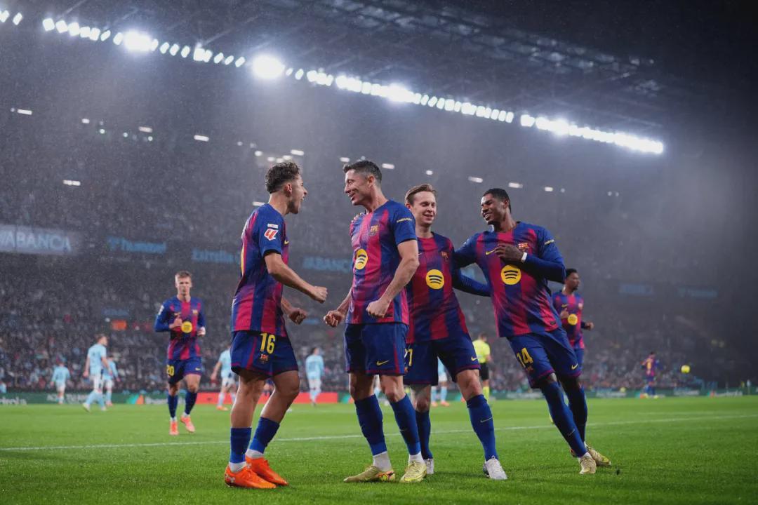 甩开梅西+C罗！巴萨巨星近10年第1，帽子戏法第1人