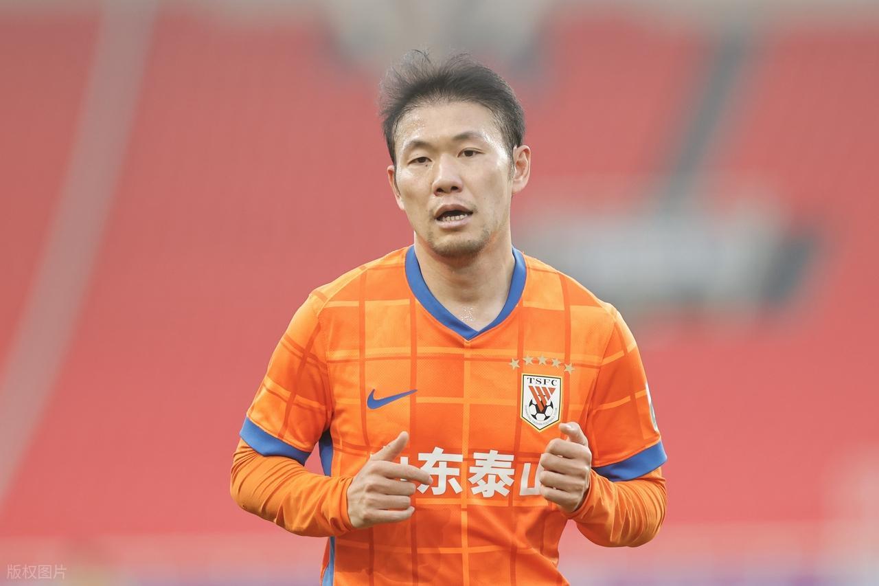 山东泰山大胜武汉！外援三叉戟齐进球