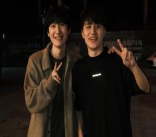 2020LGD再聚首！自由人辅助Mark晒出与老队友Peanut合照