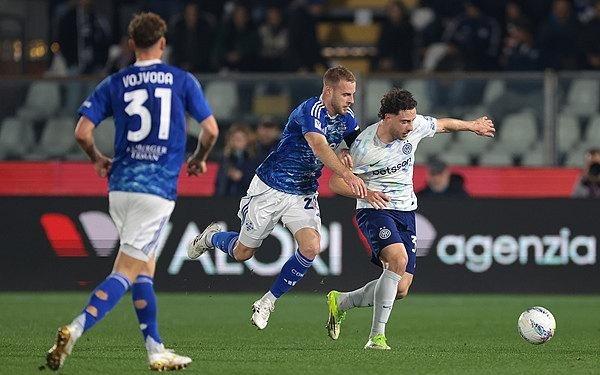 国米00闷平科莫达米安中柱