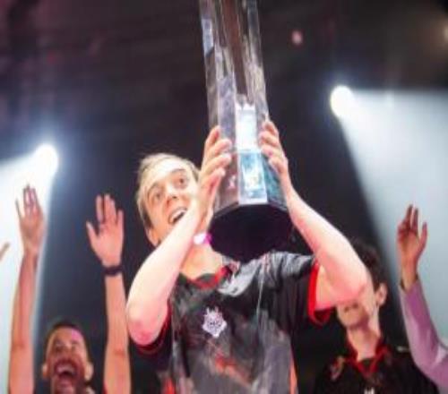 Caps：最喜欢北京烤鸭，最强中野首先想到Chovy、Canyon