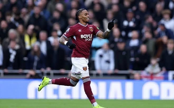 邮报：热刺在关注西汉姆联边锋萨默维