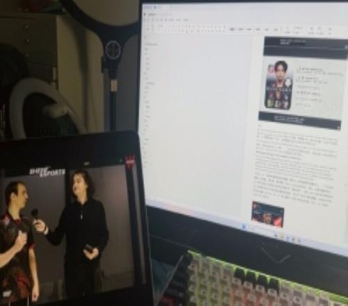 余霜分享工作动态：还有3天！！每次做功课都觉得在写编年史