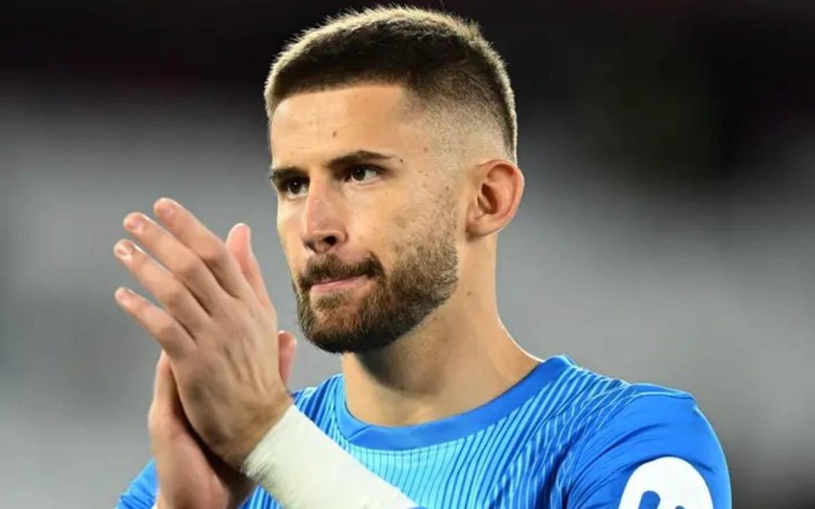 米体：维卡里奥仍是国米首选，转会费可