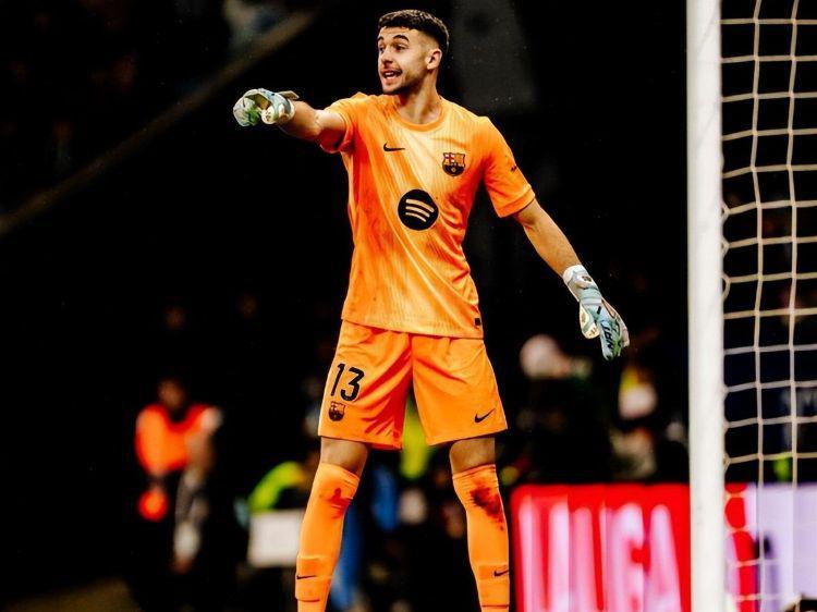 买对门将，让巴萨争夺西甲冠军的优势