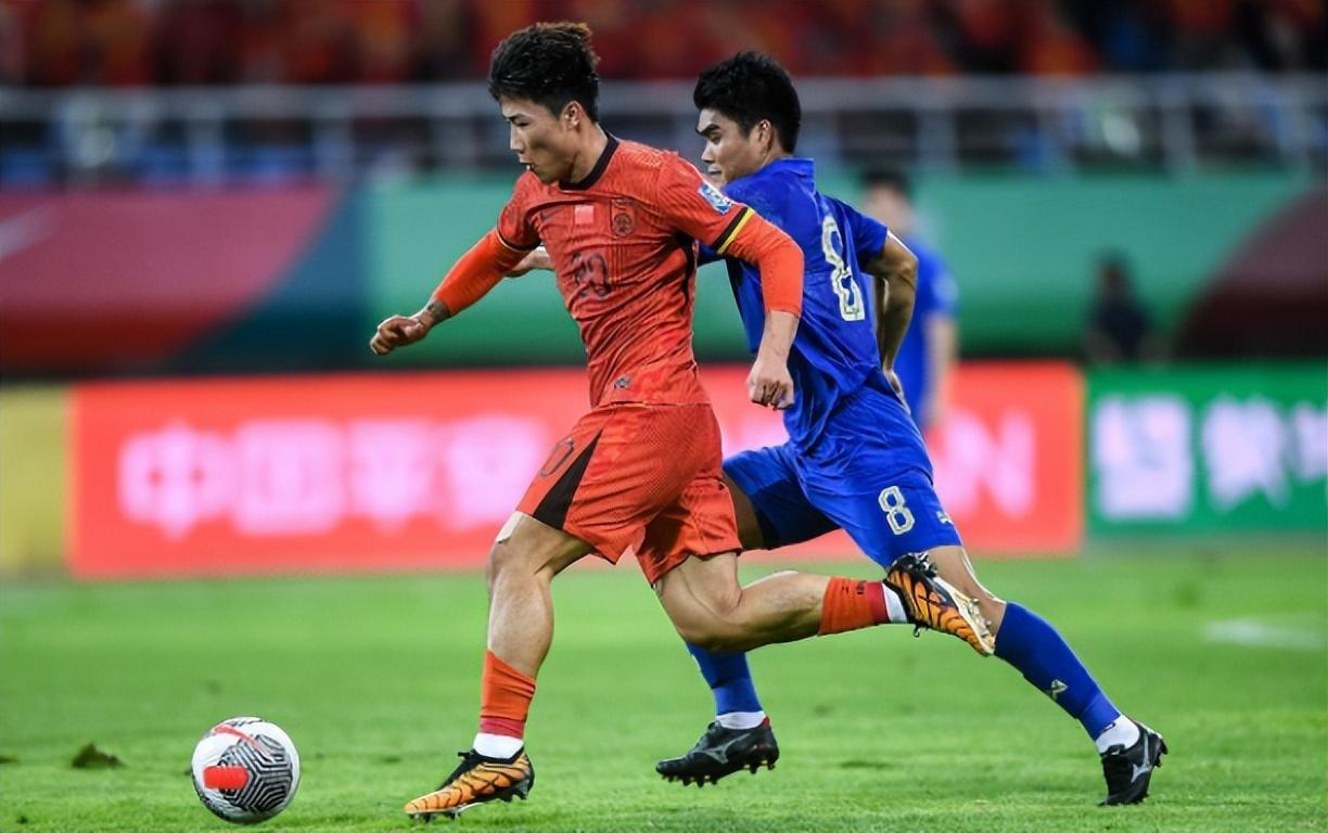 一场0：4让泰山队付出沉重代价遭当头