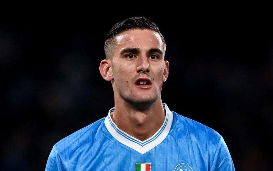 意天空：不止本菲卡，诺丁汉森林也询问了洛伦佐卢卡的情况