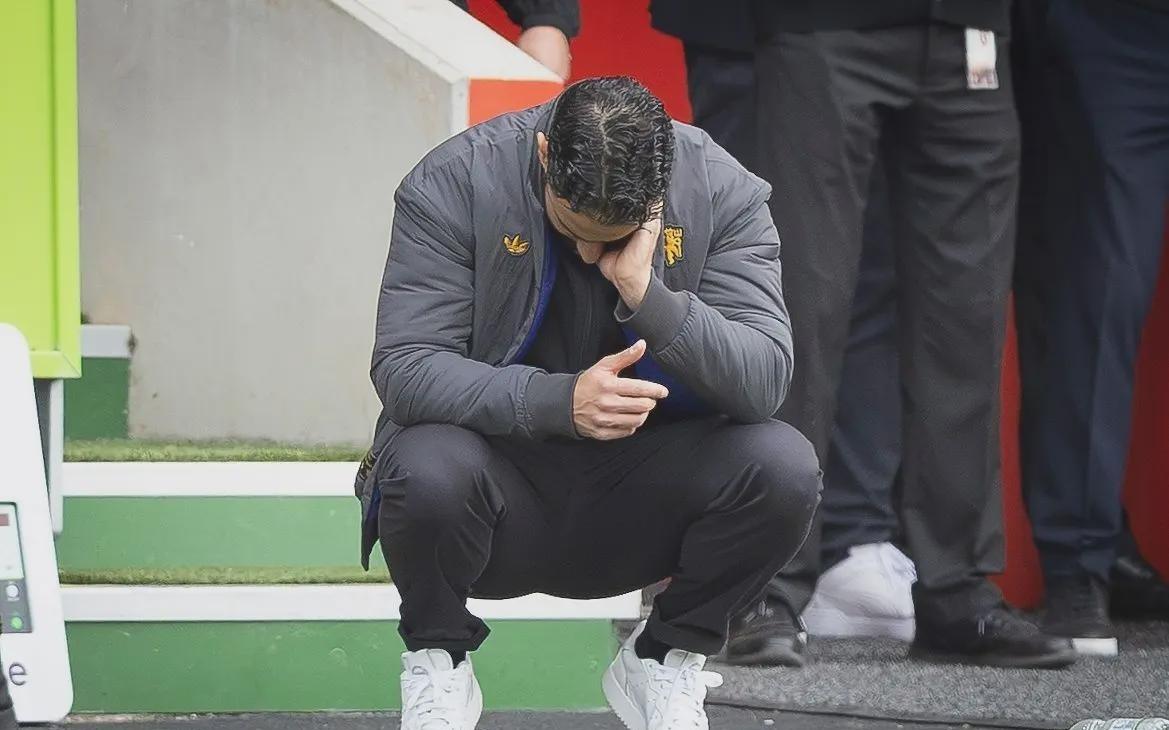 嘘声震彻老特拉福德！11送副班长终结