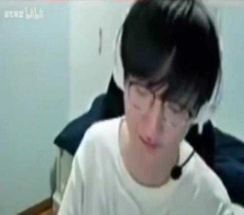 Tian：牙膏说可以来解说23号TES，他应该是想恶心我