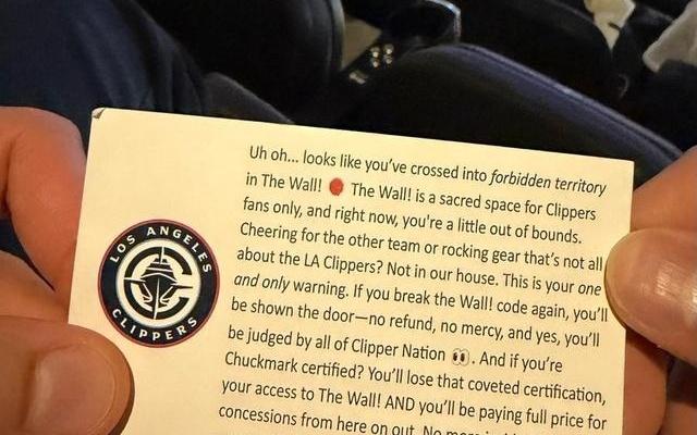 快船主场警告湖人球迷不许坐快船死忠区域，违者将被无退款驱逐