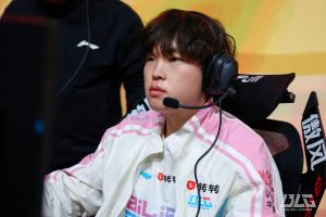 拿出第1局的状态有的拼理性讨论：目前状态BLG碰上GEN胜率有几成