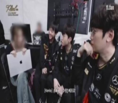 社交名流！Ming邀请Keria休赛期间吃海底捞精选：北京这玩意儿高档！