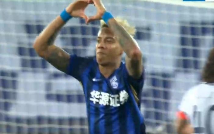 武汉三镇赛季首球！卡迪斯超级世界波