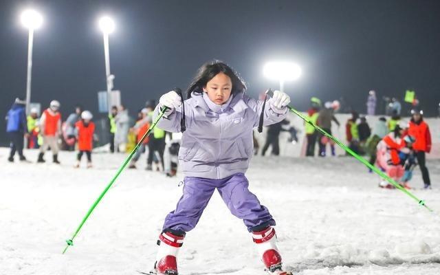 图说冰雪运动“出圈”记：从愿景到日常，重塑冬季生活