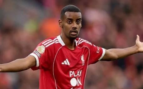 不敌森林，伊萨克成利物浦队史首位英