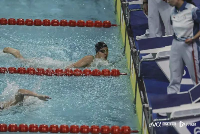 刚满13岁，“小孩姐”打破亚洲纪录！