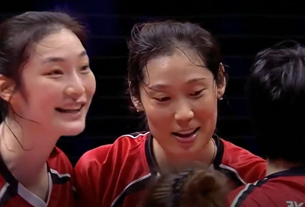 泪目！朱婷轰27分带队爆冷赢卫冕冠军：30岁仍是中国女排最强主攻