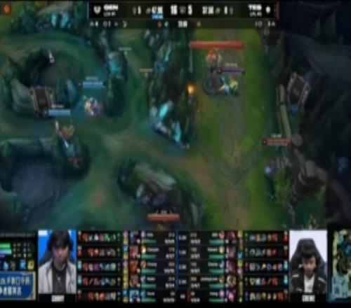 Kid：都在喷哥哥，我说句公道话，这把中上路的差距比下路大多了