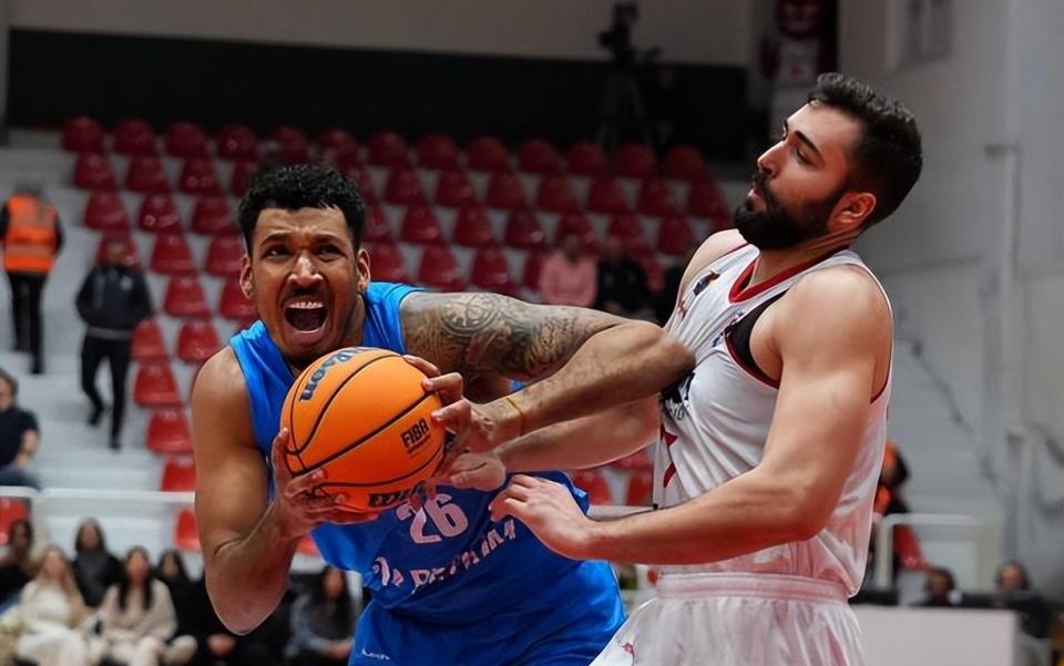 前奇才内线将转战意甲联赛，他是哥伦比亚历史上首位NBA球员