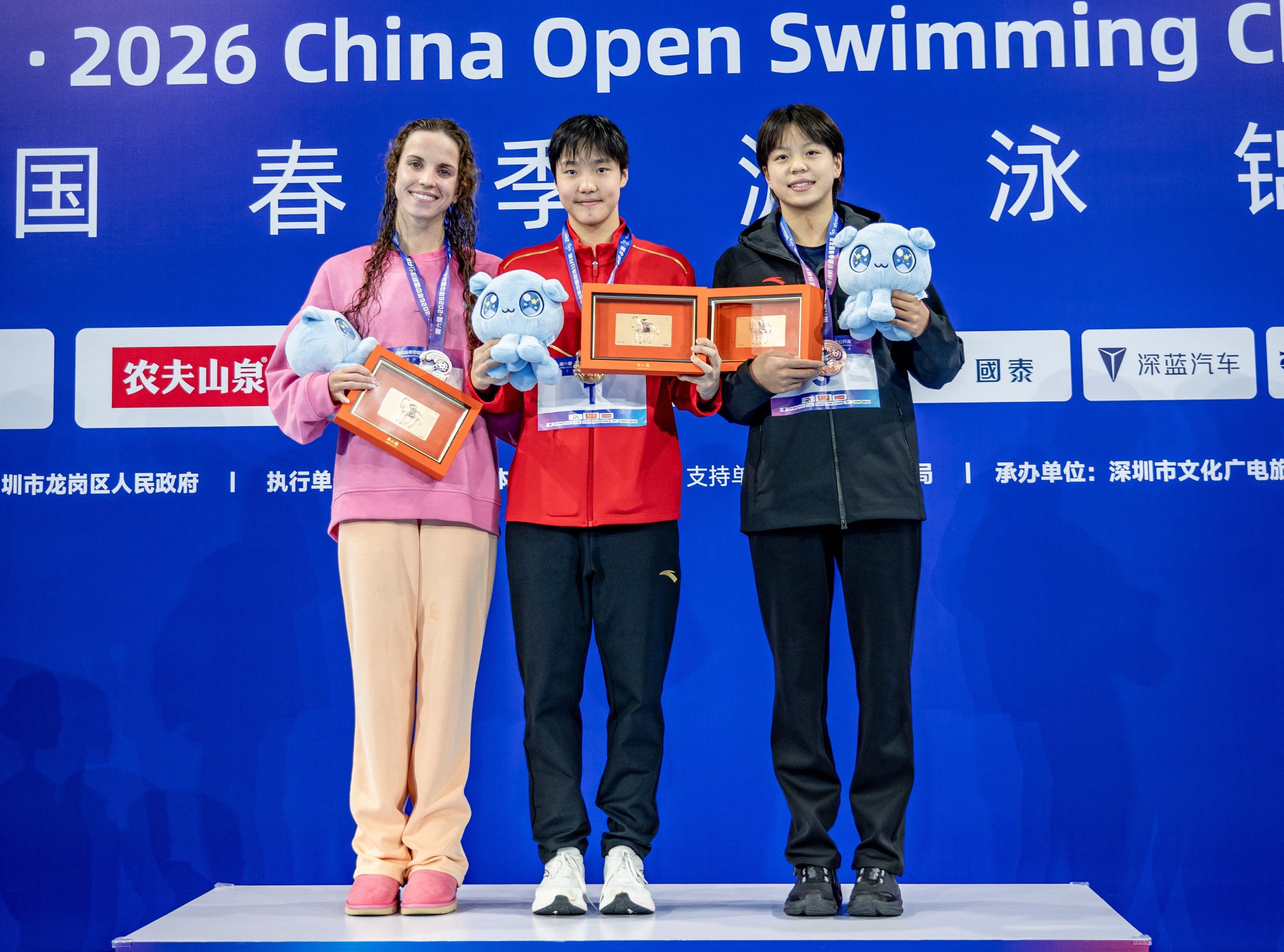 击败奥运亚军夺冠！中国游泳13岁天才少女崛起：还有两个冲金点