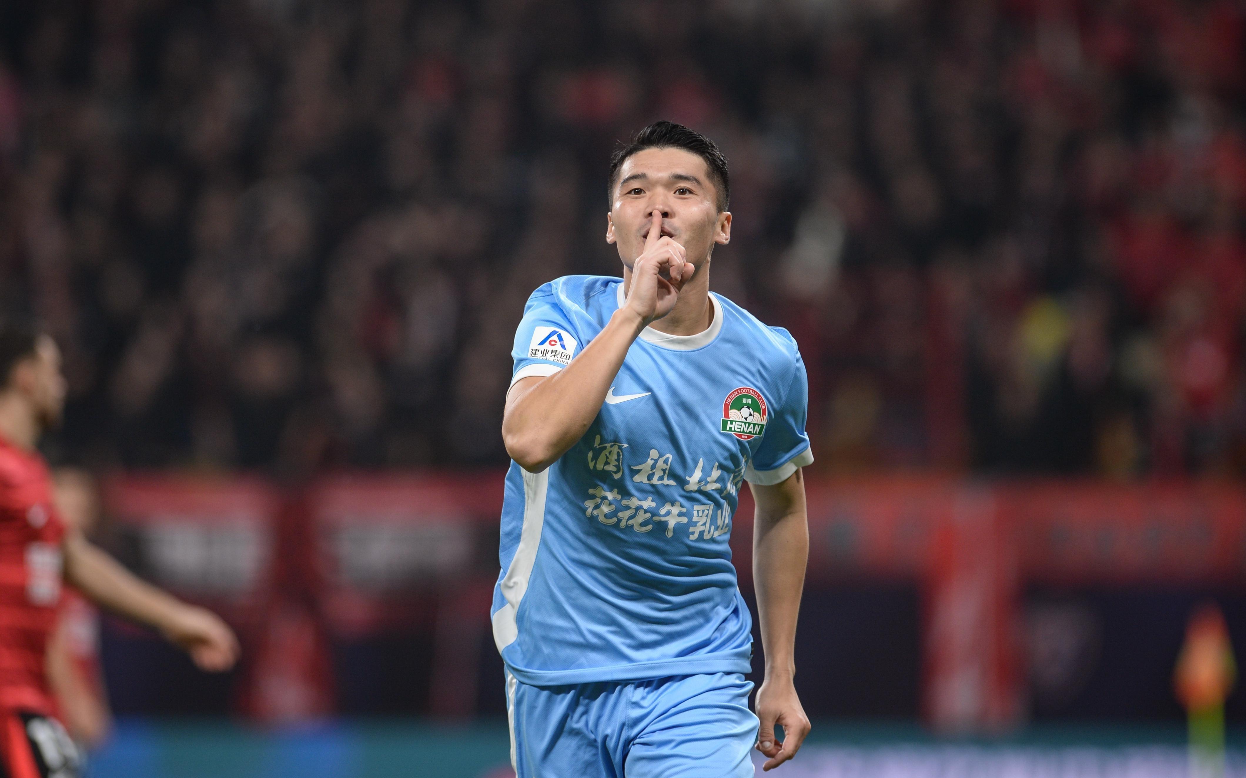 蓉城12河南一役进球的何超、钟义浩