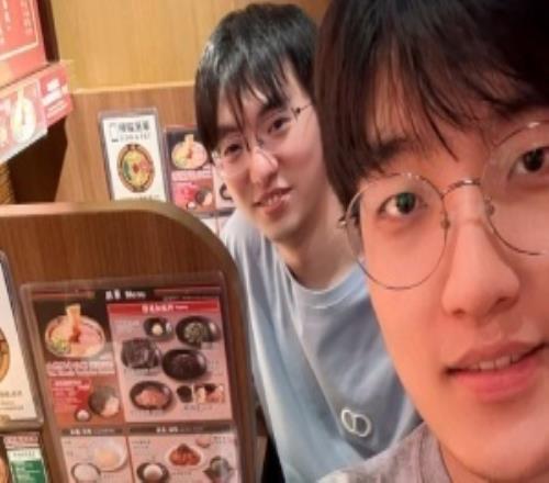 没毛！Tarzan三语留言留下零食：来LPL五年中国的S赛对我是不一样的感觉