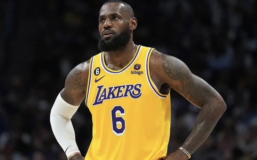 没詹姆斯湖人会更好考辛斯：我不同意