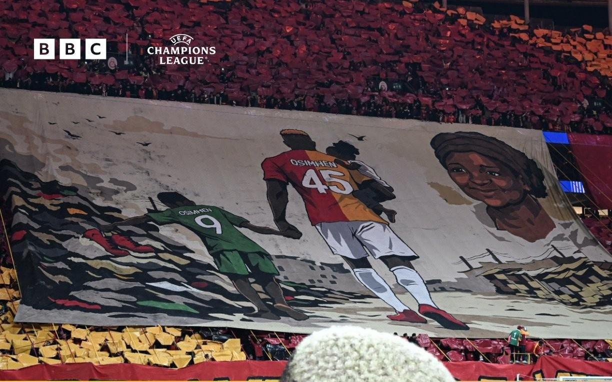 加拉塔萨雷球迷制作Tifo致敬奥斯梅