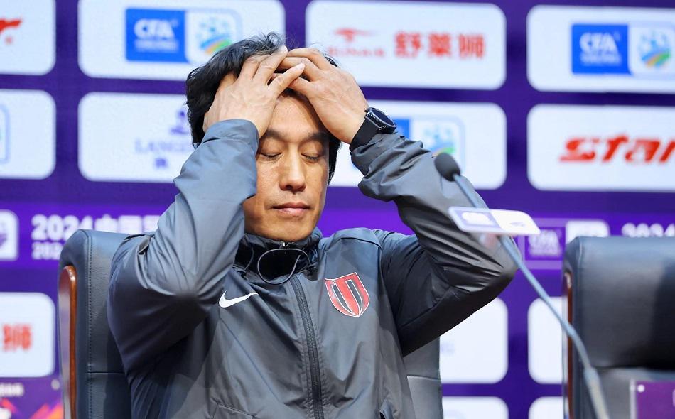 戳中泪点！逼平日本劲旅后，一个韩国人