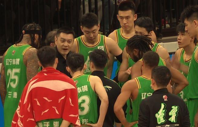 没眼看！辽篮大将进一队多年毫无长进杨鸣还要忍多久